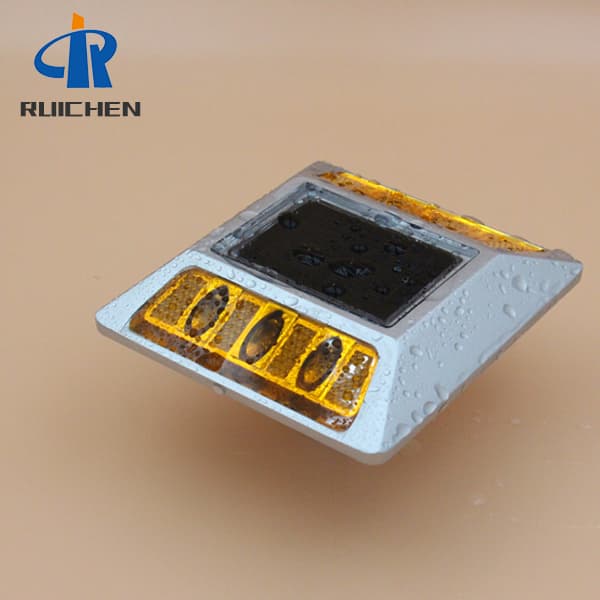 <h3>High Quality Solar Road Studs Supplier In UAE</h3>
